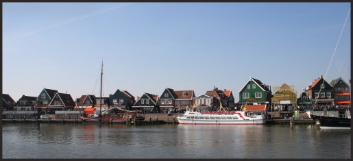 volendam-waterfront
